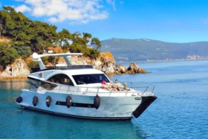 Luxury Yachts for Rent